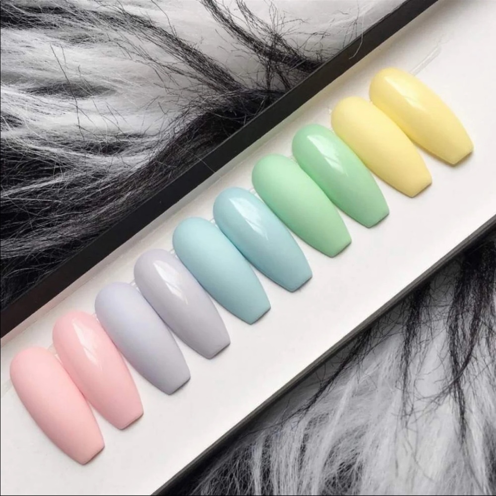 Press on nails